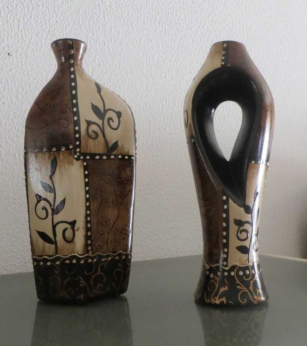 Antiques – 2 Asymmetrical Vases, Both 28 cm in Height – Estado Novo Era