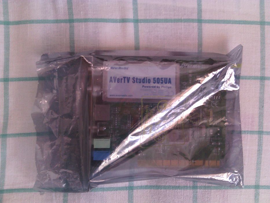 TV тюнер AverTV Studio 505UA