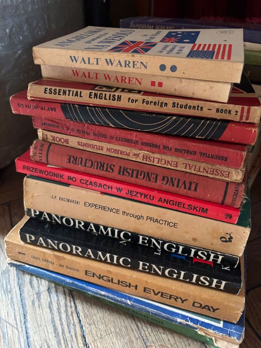 Książki różne: filozofia, teatr, angielski, historia…