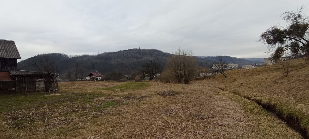 Ціну знижено! Продаж будинку з ділянкою на курорту Поляна
