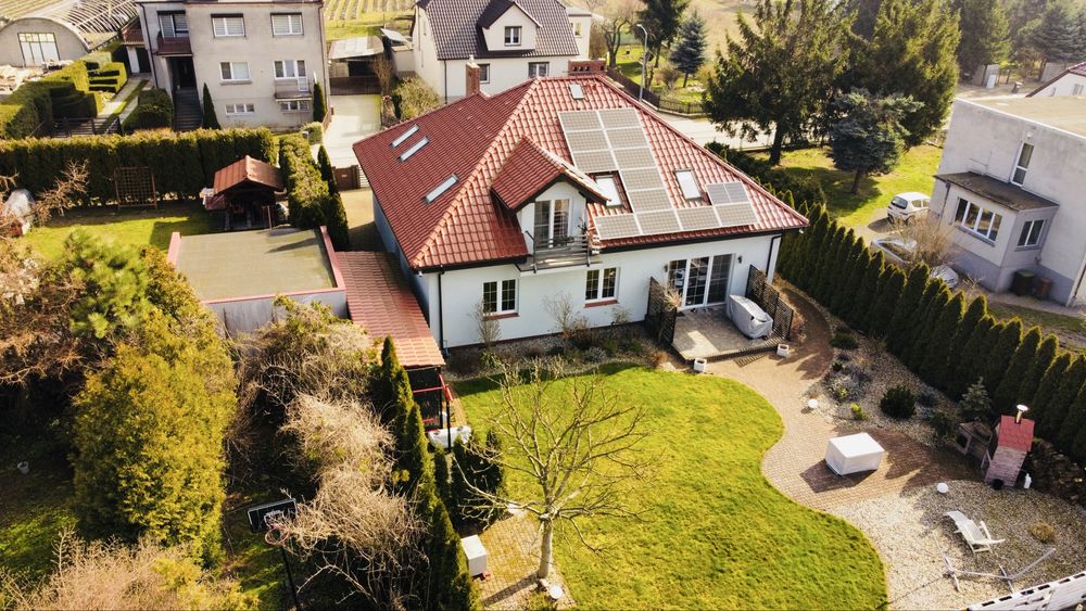 Dom 230m2 Jarocin garaż biura fotowoltaika działka 800m2