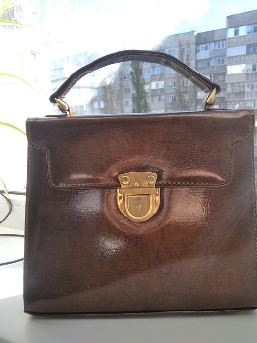 Сумка женская в хорошем состоянии