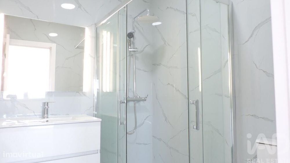 Apartamento T2 em São Sebastião