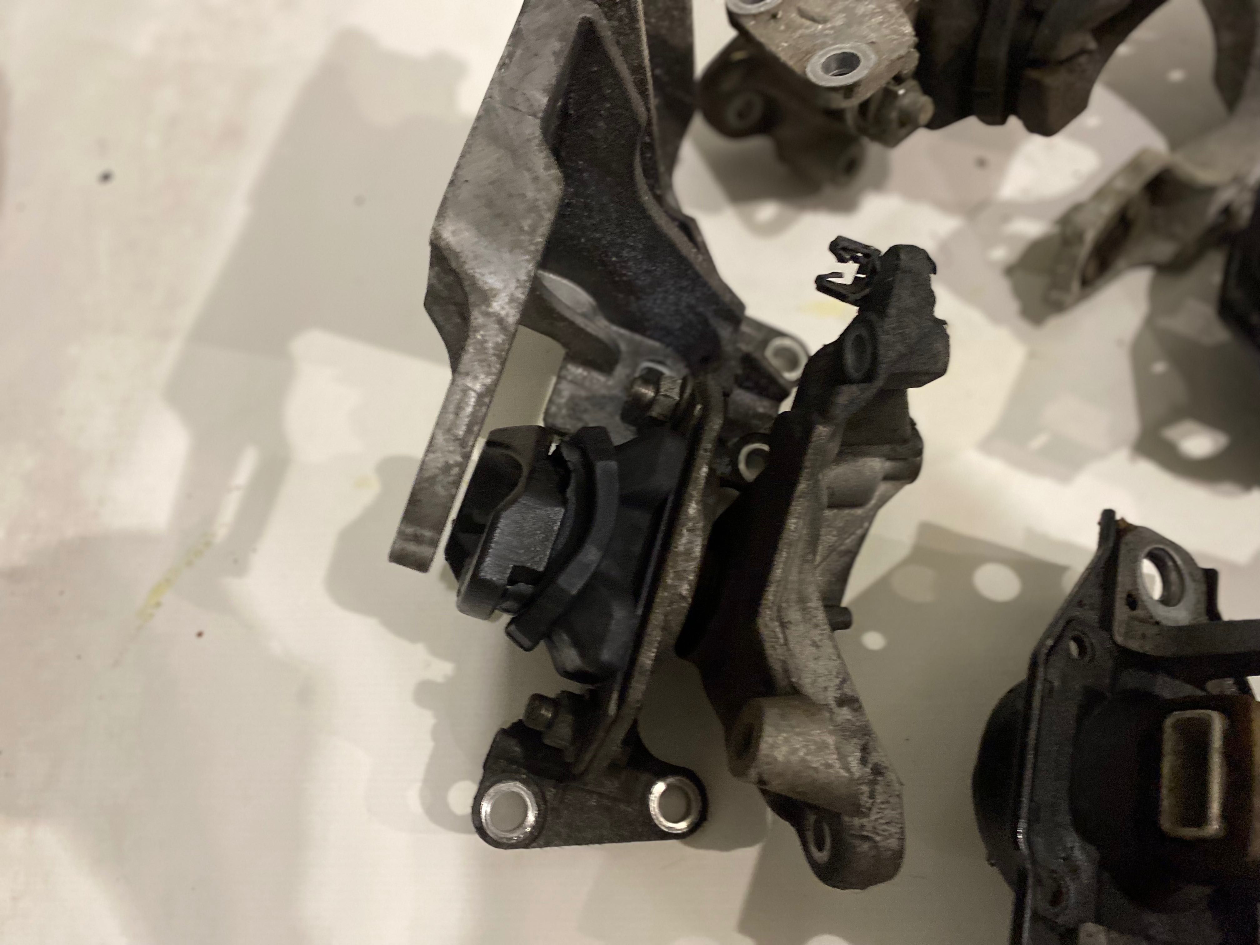 Подушка двигателя опора Nissan Qashqai j10 сценик меган кашкай 1.5 2.0 ...