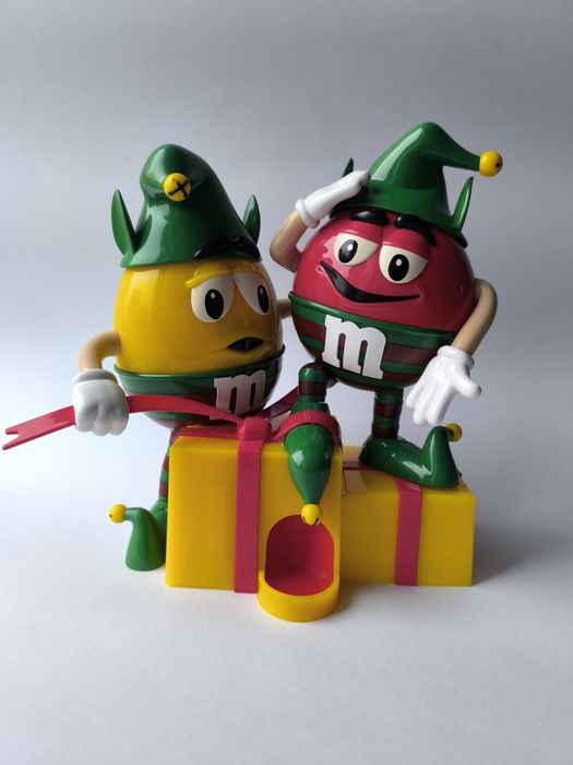 Игрушки фигурки M&M диспенсеры для конфет