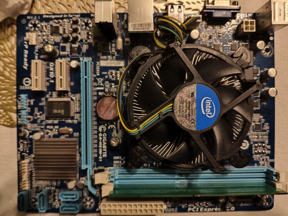 Zestaw Intel G-860 3,0Ghz + płyta.gł GA H61M-S1 + DDR3 4GB 1600Mh