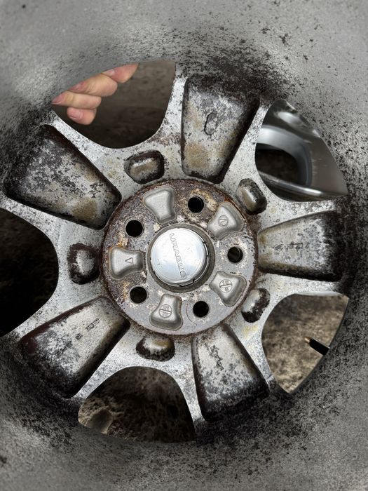 Диски 5/100R15 6J ЕТ55 ЦО56.1 Subaru Skoda wv Audi Fabia Polo Golf