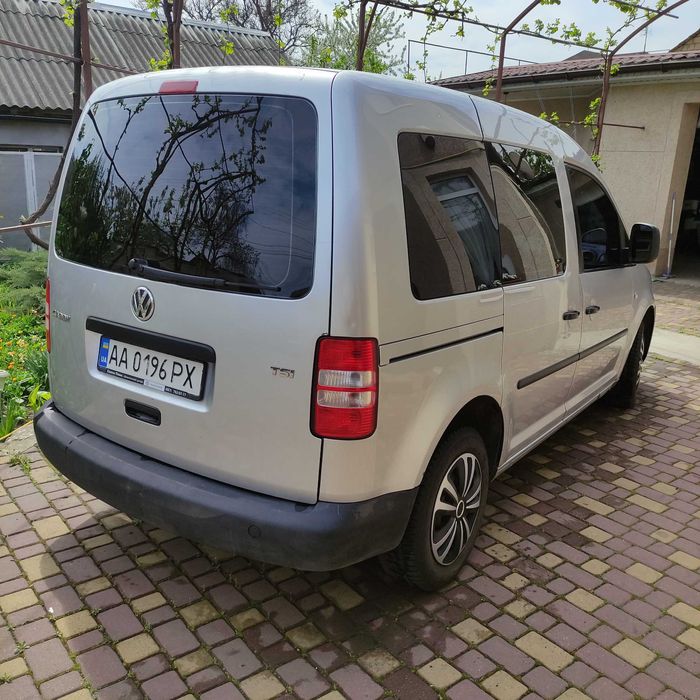 Продам свое авто Фольксваген Кадди