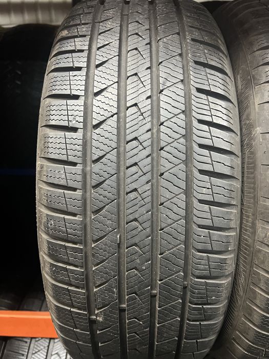 Шини,Резина,Пара,Зима 215/55/17 98W Vredestein Quatrac Pro