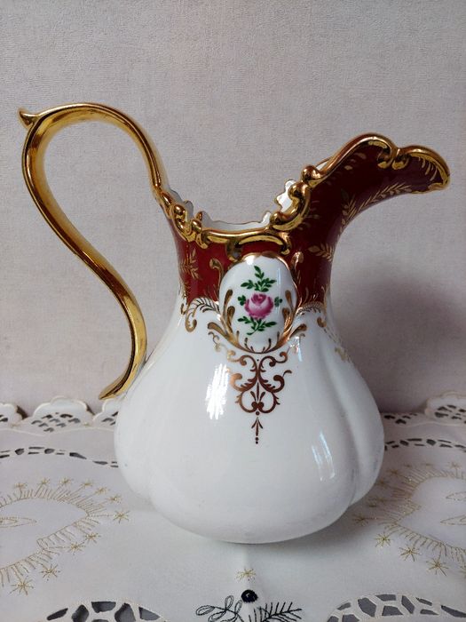 Кувшин для воды, для умывания.