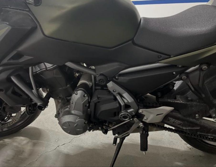 Kawasaki Z650 – 2018 – Apenas 3.000 km – Estado Impecável