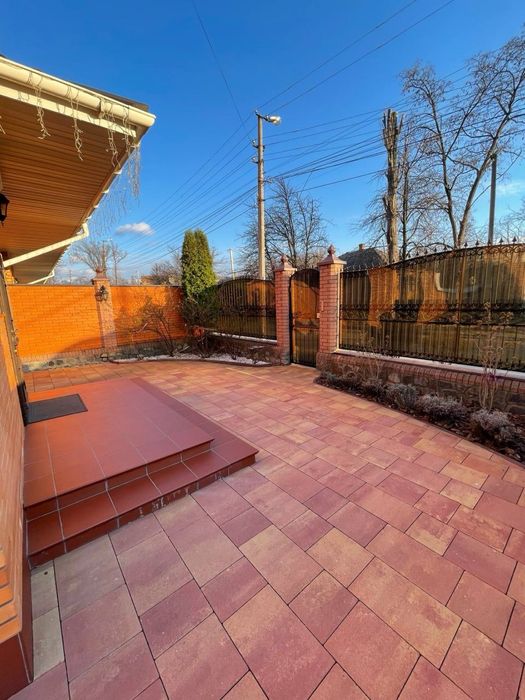 Продаж таунхауса в нагірній частині по вул. Переяславська