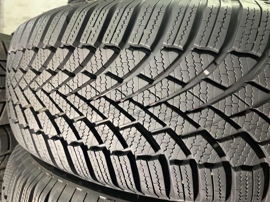 Шини б/у зимові 215/65 16 Bridgestone Blizzak LM005