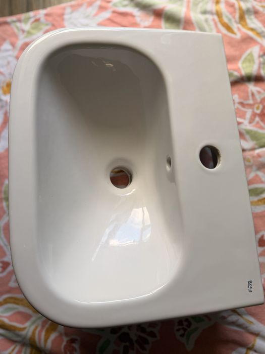 Umywalka Roca 46x36