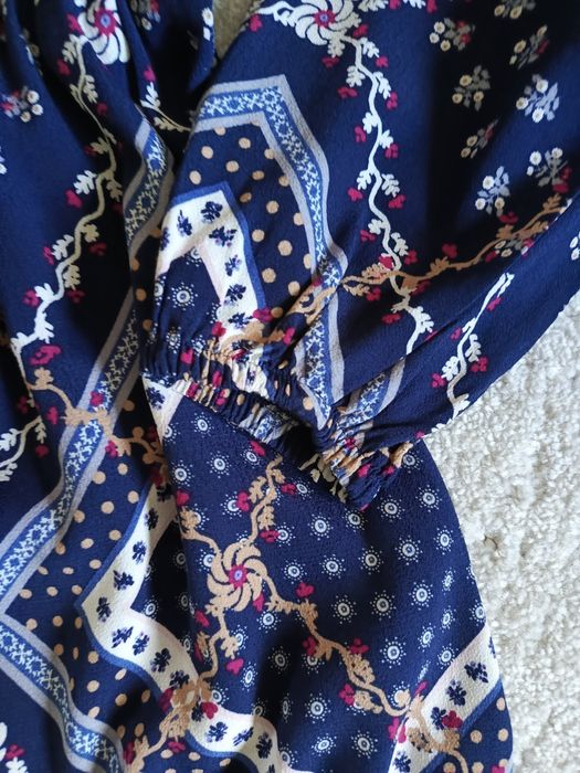 granatowa sukienka midi M&S w kwiaty geometryczna w talii elegancka 36