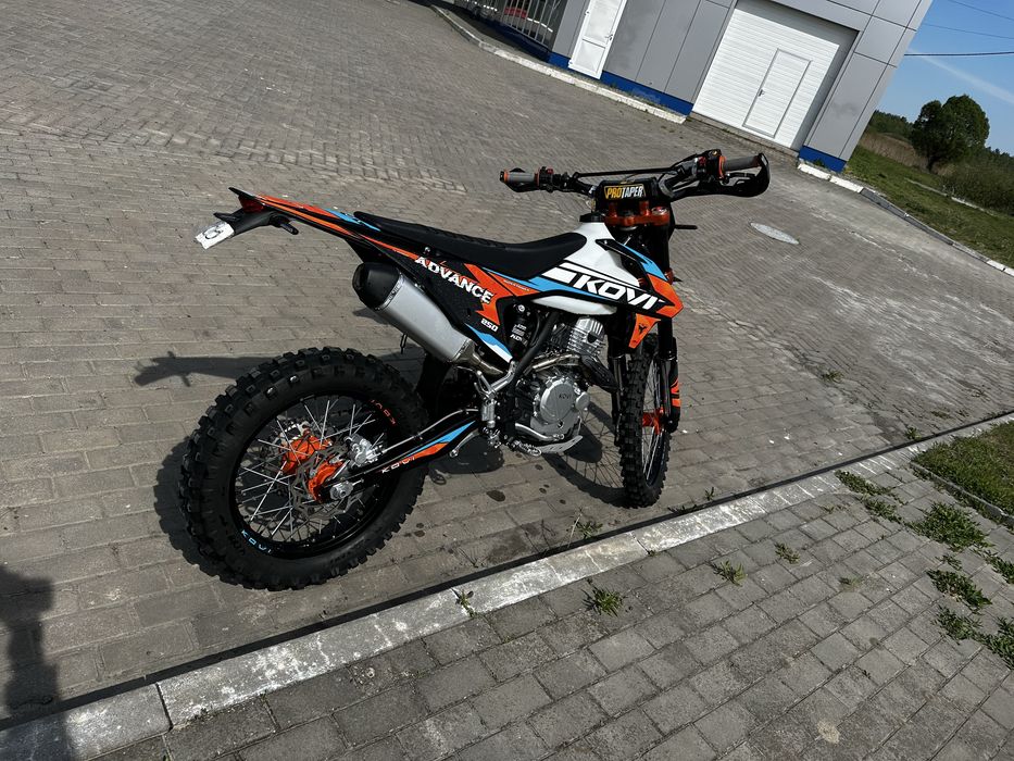 Kovi Advans 250