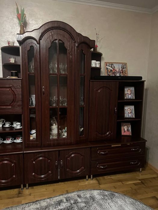 Продам меблеву стінку вітальню