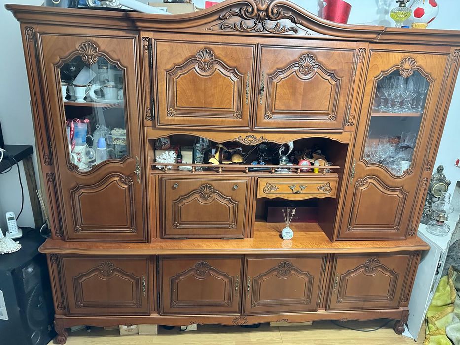 Conjunto móvel sala + mesa extensível + 4 cadeiras