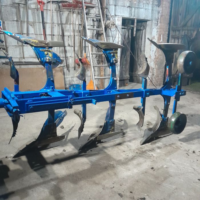 Pług obrotowy frost