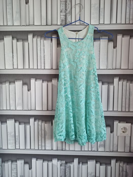 Бирюзовое платье