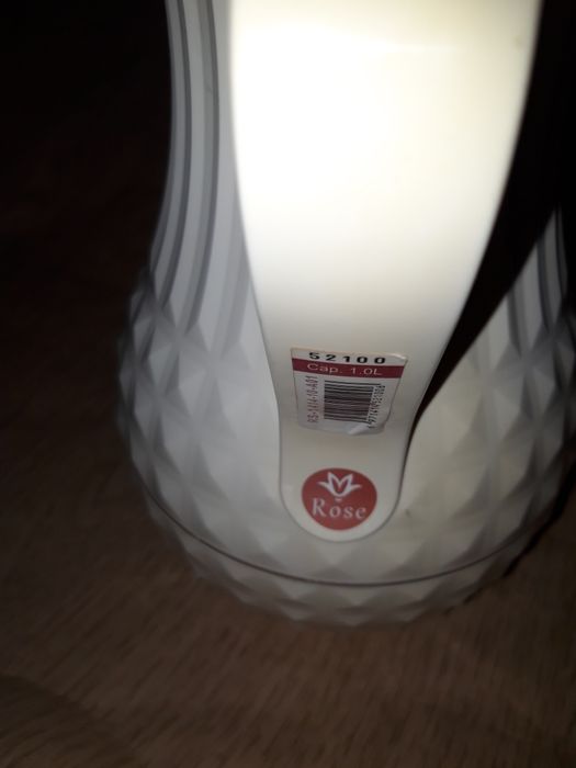 Термос для чая и кофе rose белый в форме заварника