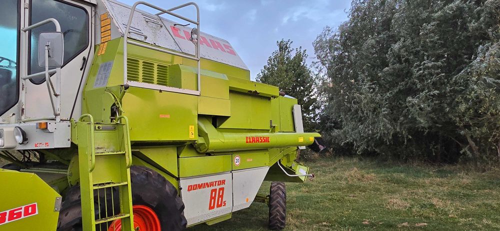 Свіжопривезений комбайн зернозбиральний Claas dominator 88