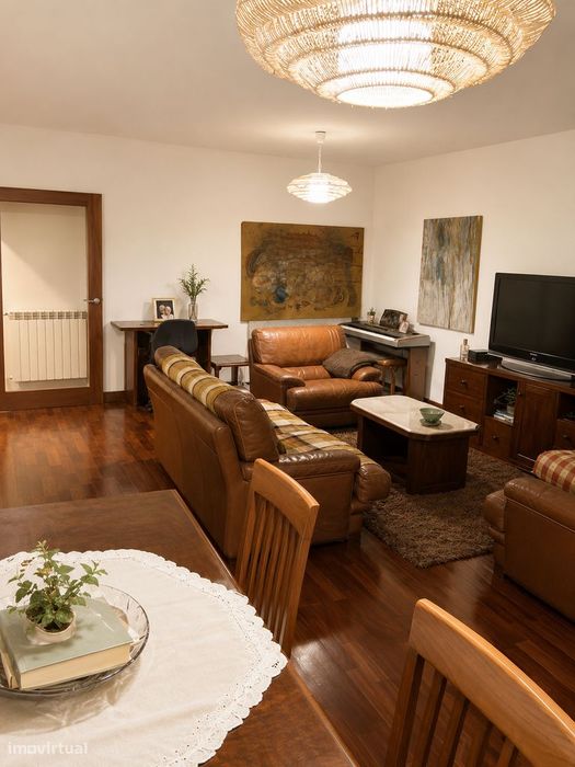 T3 c/ Piscina, Garagem e Jardim – Penafiel