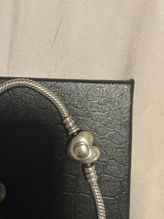Pulseira PANDORA Original + 3 Contas | Produto de Insolvência | 85 €