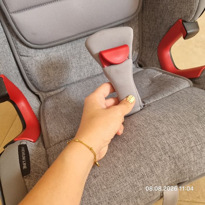 Britax Römer Advansafix IV R 9–36 kg – bezwypadkowy
