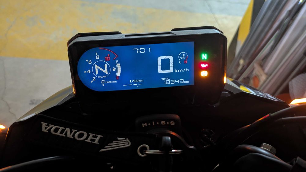 Mota Honda CB500F 2022 - 35Kw carta A2 (com extras)