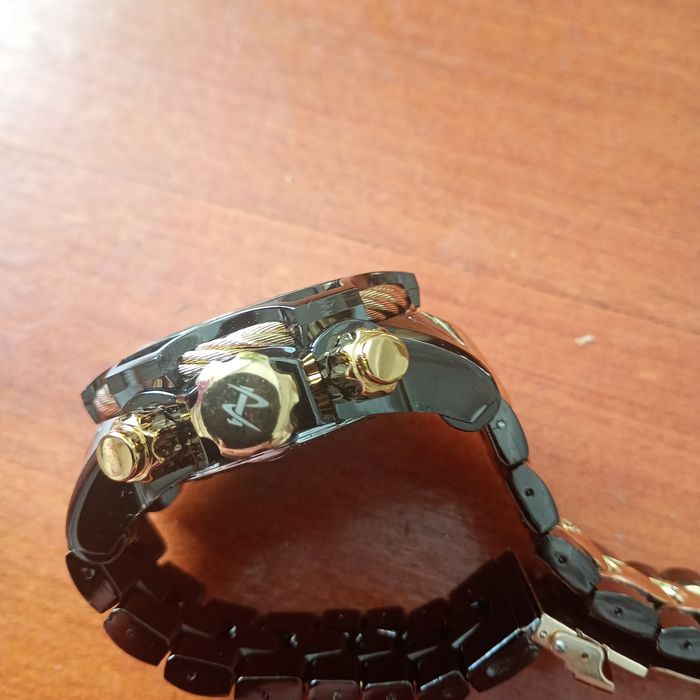 Zegarek kwarcowy invicta