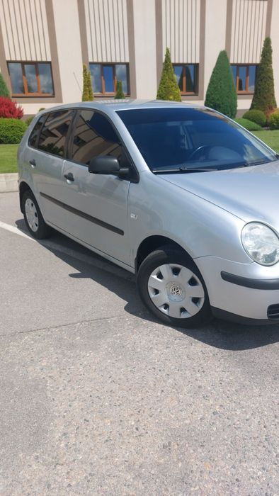Volkswagen Polo АВТОМАТ ГАЗ 4...