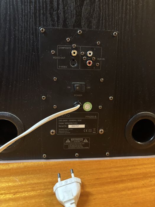 Głośnik dokujący PEAQ PPA250-B do iPod / iPhone (30-pin)