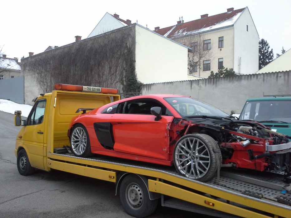 Pomoc drogowa autolaweta transport aut Europa - Polska holowanie laweta z niemiec