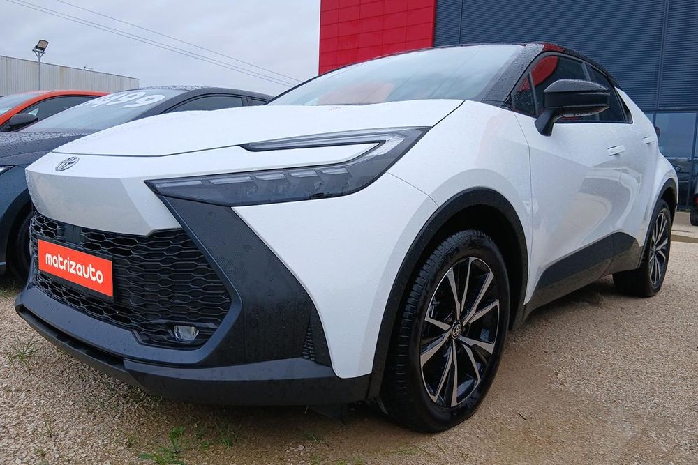 Toyota C-HR 2.0 HDF Plug-in Square Collection