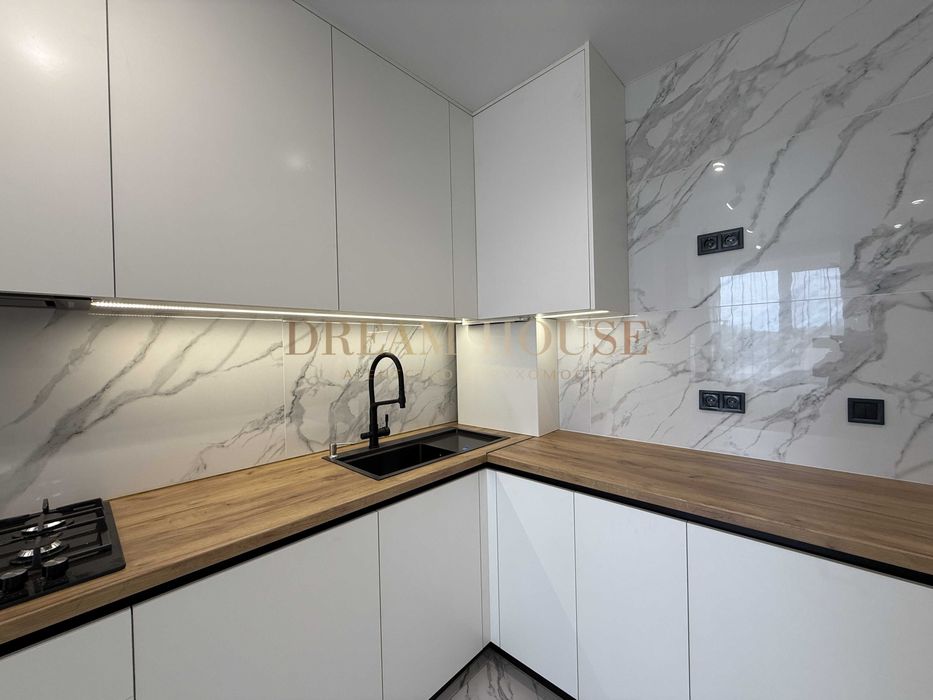 Класна нова євродвушка!