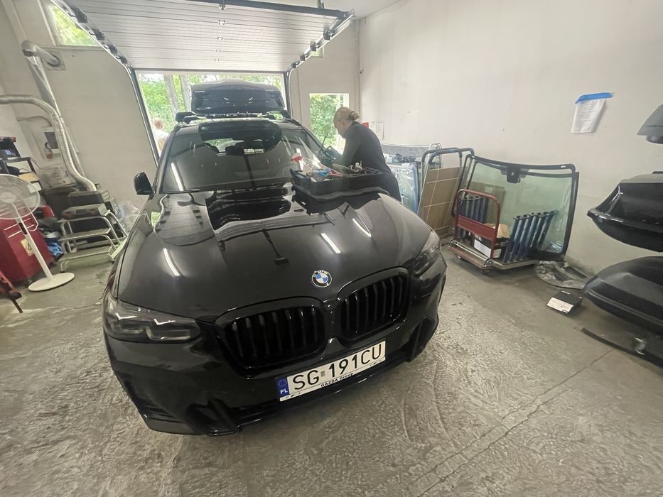 Auto szyby serwis wymiana szyb samochodowych naprawa przyciemnianie