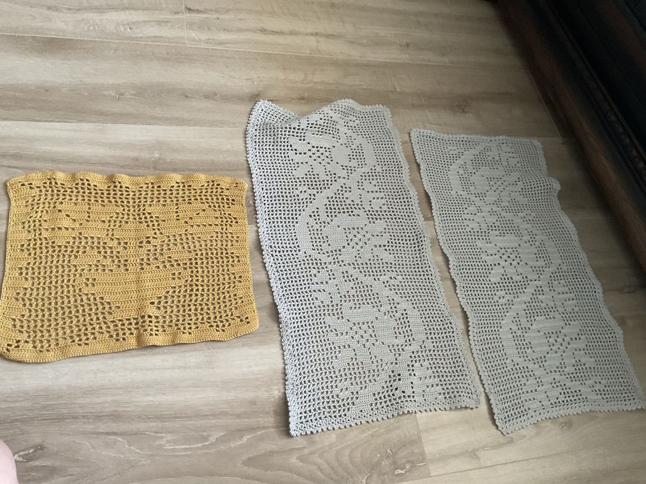 Серветка декоративна вязана ґачком