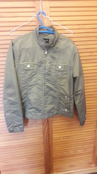 Blusão verde Caqui. Impermeável