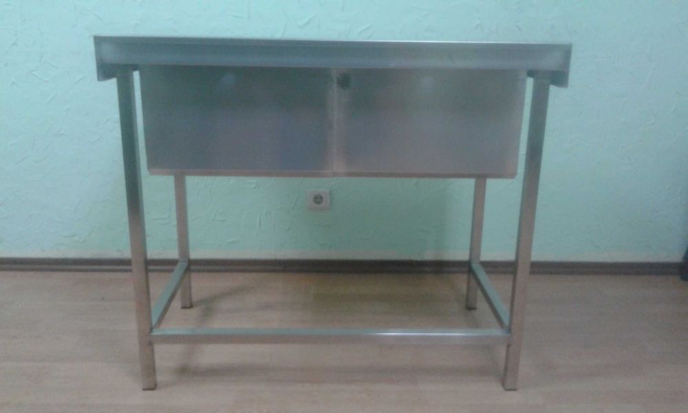 Мойка двухсекционная из нержавеющей стали