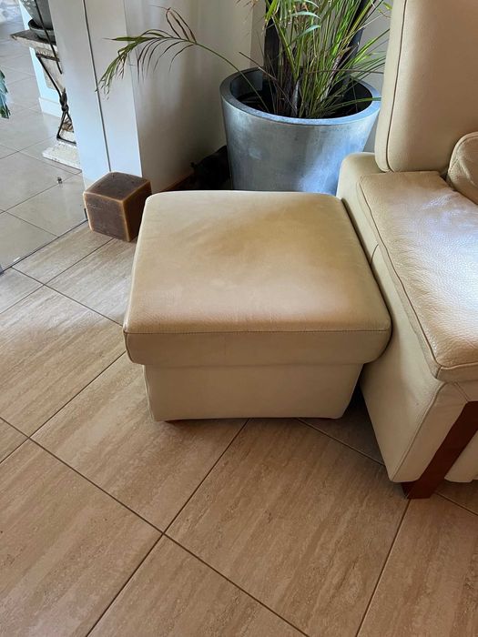 Oportunidade - Optimo conjunto de sofas em pele em bom estado