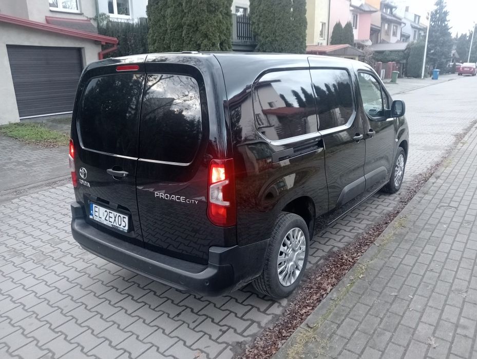 Wypożyczalnia wynajem Toyota proace/Berlingo/Partner/Doblo van bus