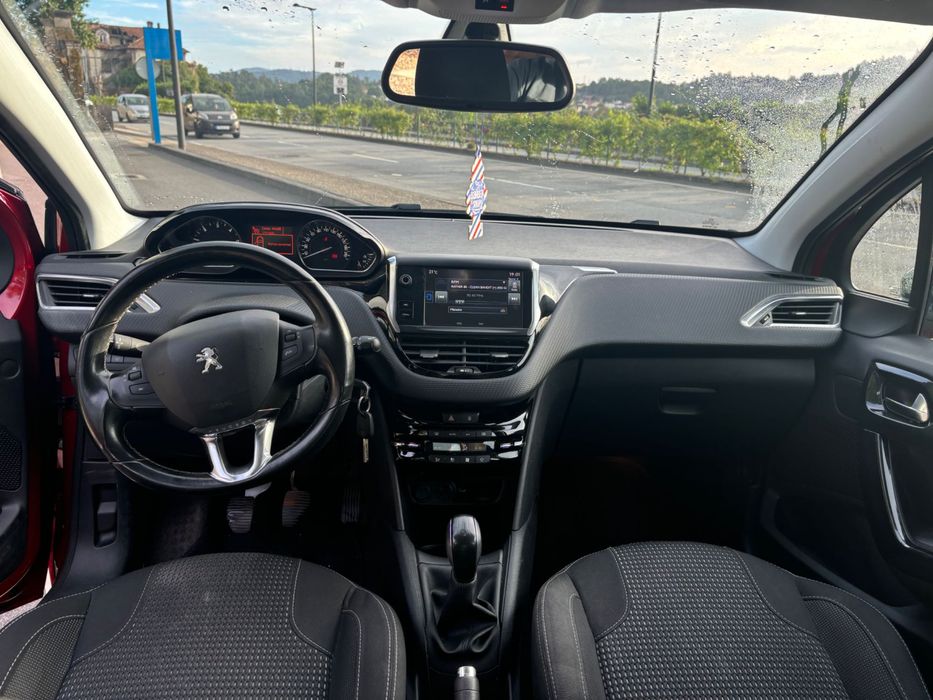 Peugeot 208 1.6 hdi