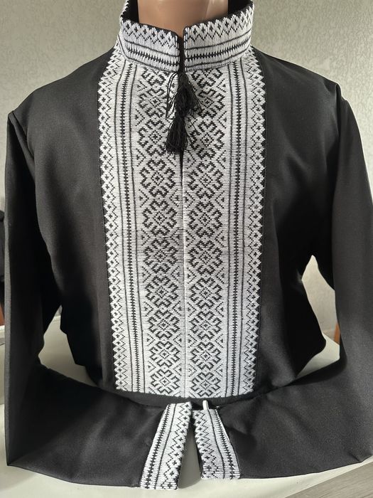 Чоловічі вишиванки. Ручна робота