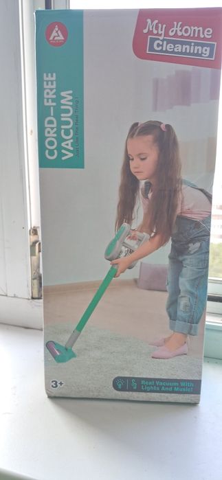 Пилосос / Порохотяг на батарейках розбірний порохотяг в коробці