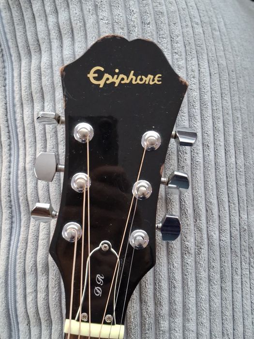 Gitara akustyczna Epiphone DR 100 VS