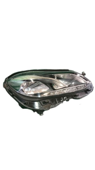 Ótica / Farol Direito MERCEDES-BENZ E-CLASS E 300 Hybrid / BlueTEC Hybrid (212.098) (150 kW / 204 cv) [12.2011 - 12.2016] 1EX01106662 (OEM)