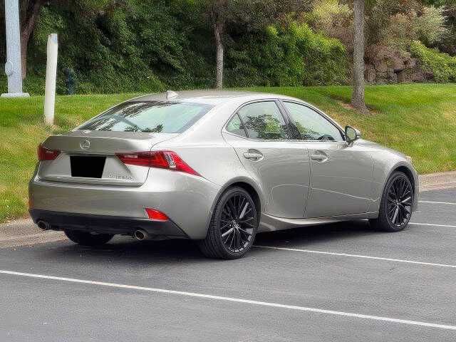 2016 Lexus IS 300