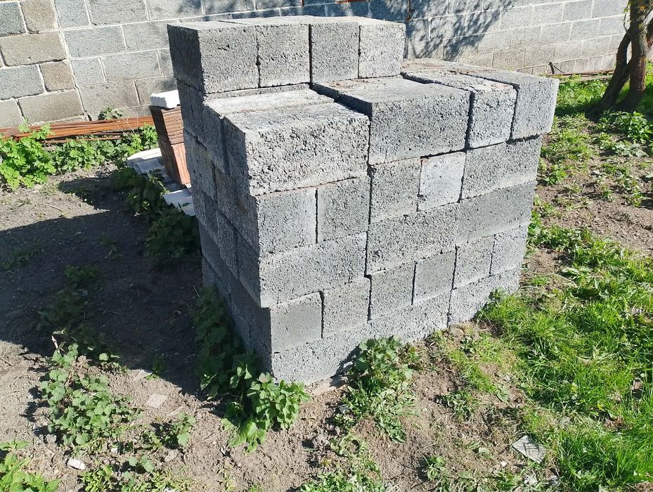 Pustaki żużlowe