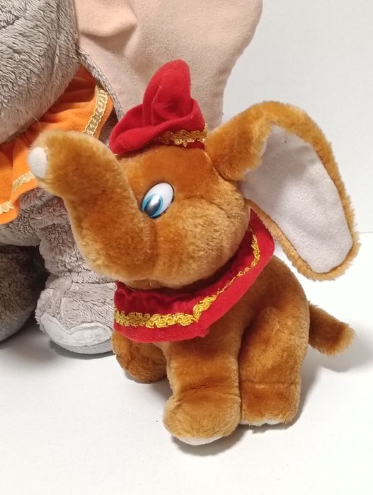 Lote 2 peluches Dumbo Disney